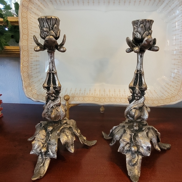 Art Nouveau Floral Vine Antique Bronze Spelter Candlesticks - Picture 3 of 9